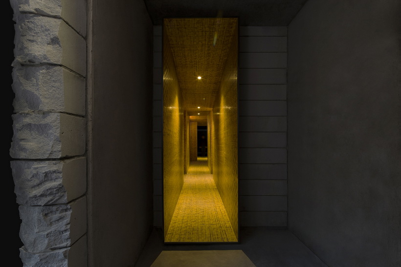 0.长廊-Hallway.jpg