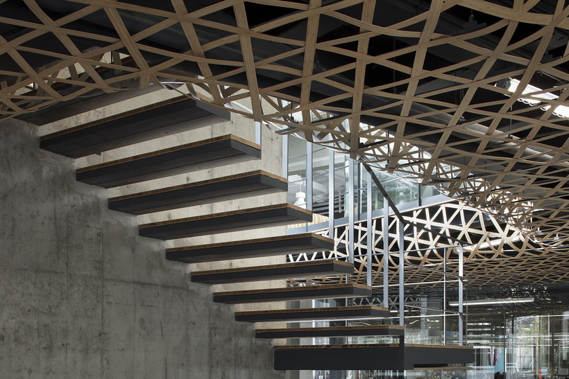 mafengwo-phase2-SYN-architects-13-bamboo-clouds-staircase.jpg