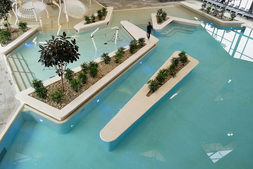 enota_termalija_family_wellness_30_aerial_view_of_the_pool.jpg