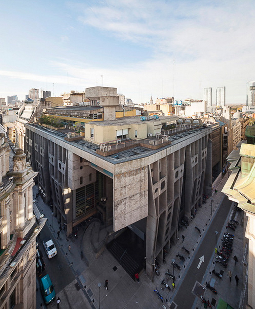 01_Ex_Banco_de_Londres_-_%C2%A9_Federico_Cairoli.jpg