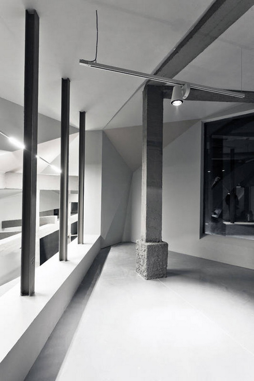 1542177508735973.jpg stringio (4).jpg