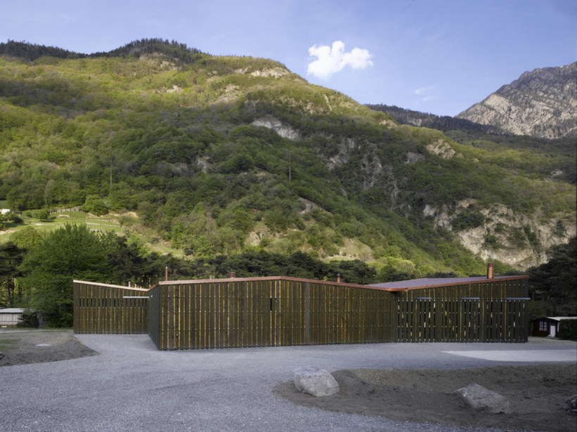 1542262643600594.jpg stringio (2).jpg