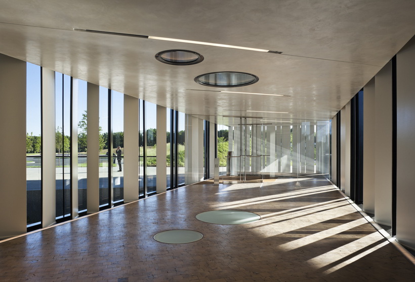 CENTRA_06_ph_Michael_Moran.jpg
