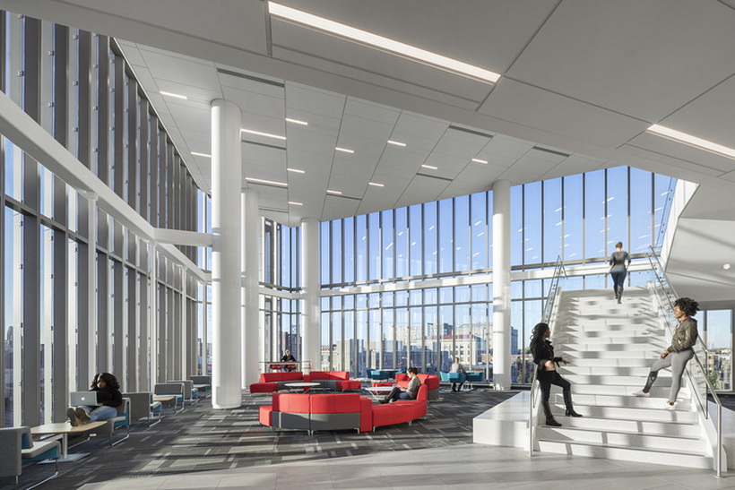 1544594988949532.jpg Nursing_and_Science_Building_Int_Lounge_w_People.jpg