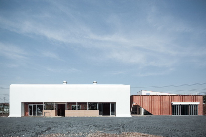 001-Fukumasu-Base-Fukumasu-Kindergarten-Annex-by-Yasutaka-Yoshimura-Architects-960x640.jpg