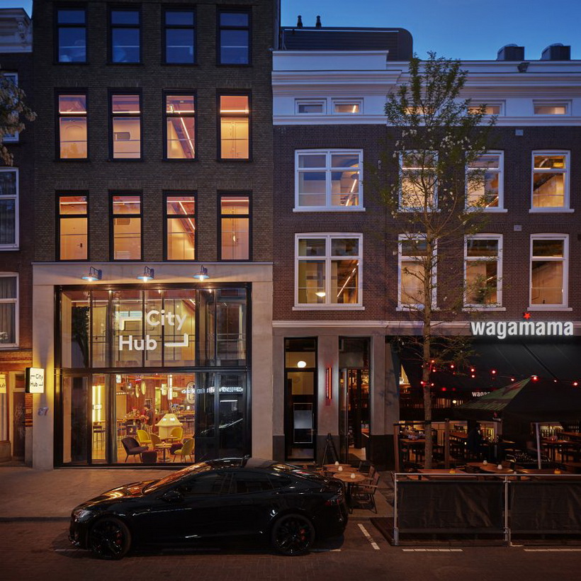 012-Interior-Design-of-CityHub-Rotterdam-by-Studio-Modijefsky-800x800.jpg